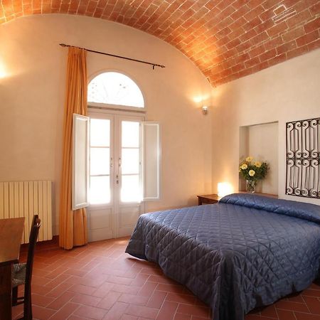 Agriturismo Podere La Casa Palaia Esterno foto