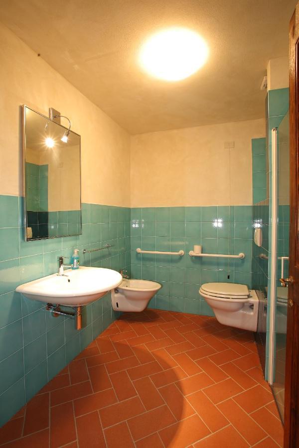 Agriturismo Podere La Casa Palaia Esterno foto