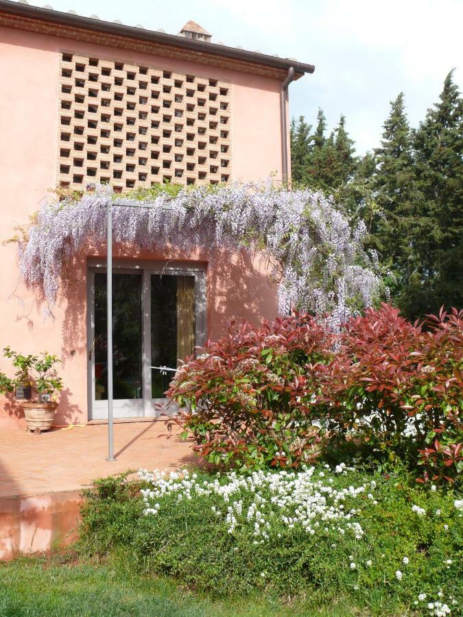 Agriturismo Podere La Casa Palaia Esterno foto