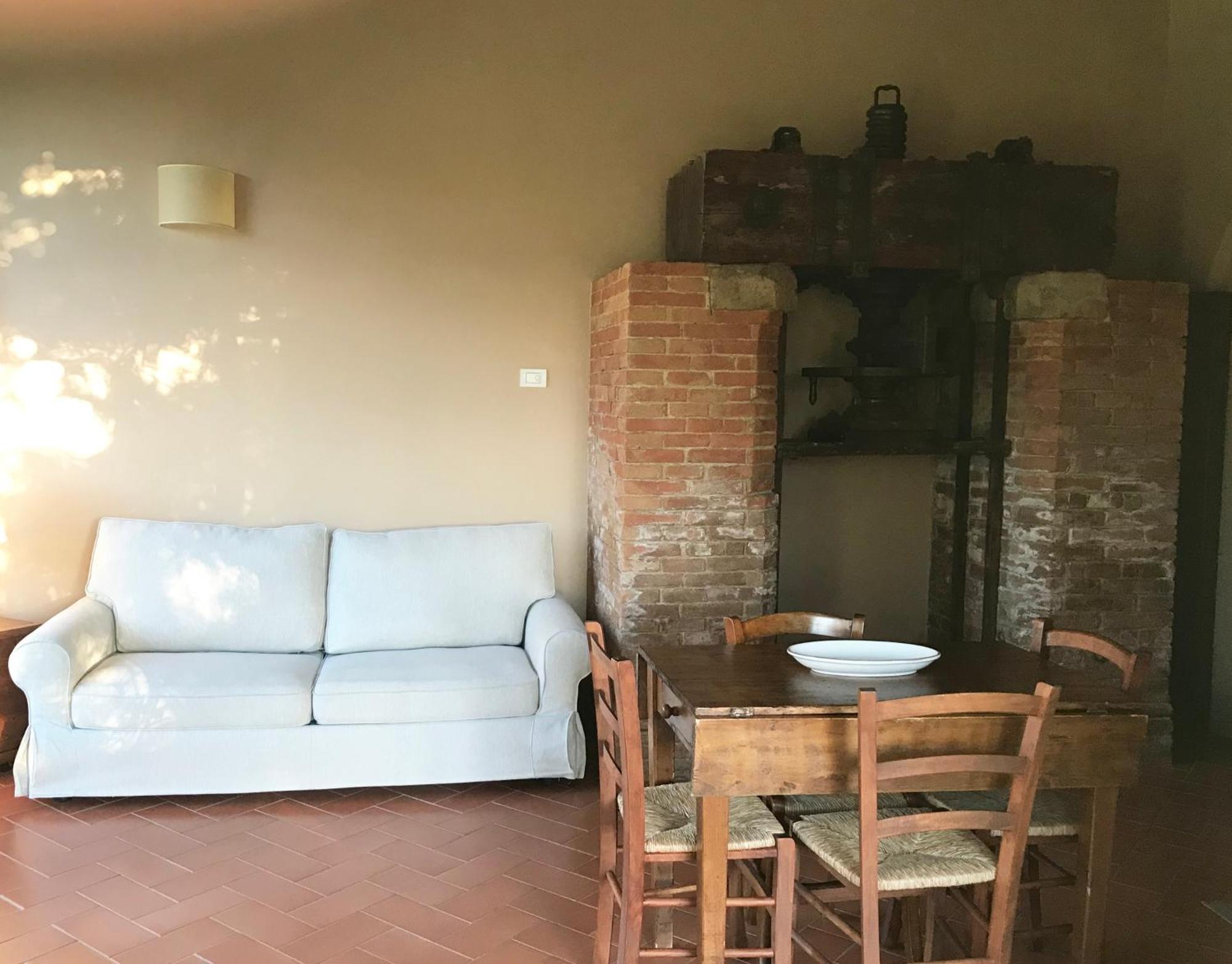 Agriturismo Podere La Casa Palaia Esterno foto